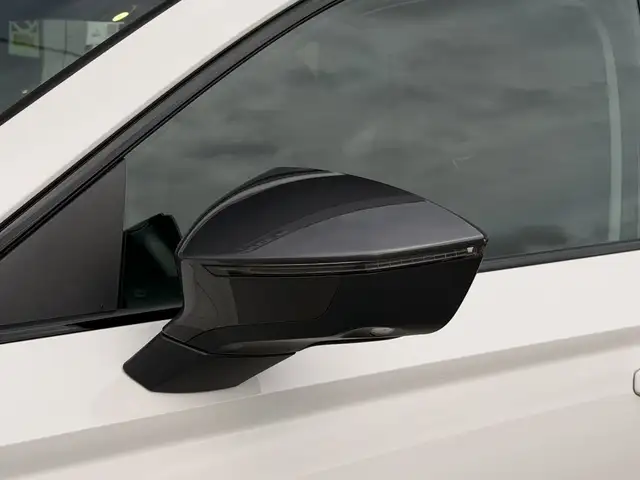 Cupra Ateca view 11