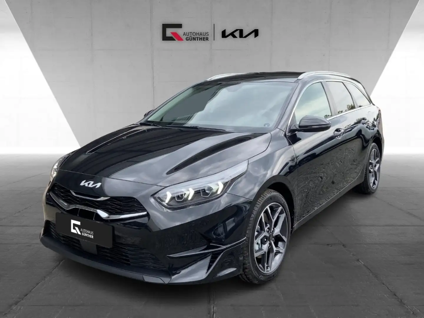 Kia Ceed SW / cee'd SW Sportswagon Ultimate Edition 1.5 T-GDI MHEV Style Schwarz - 1