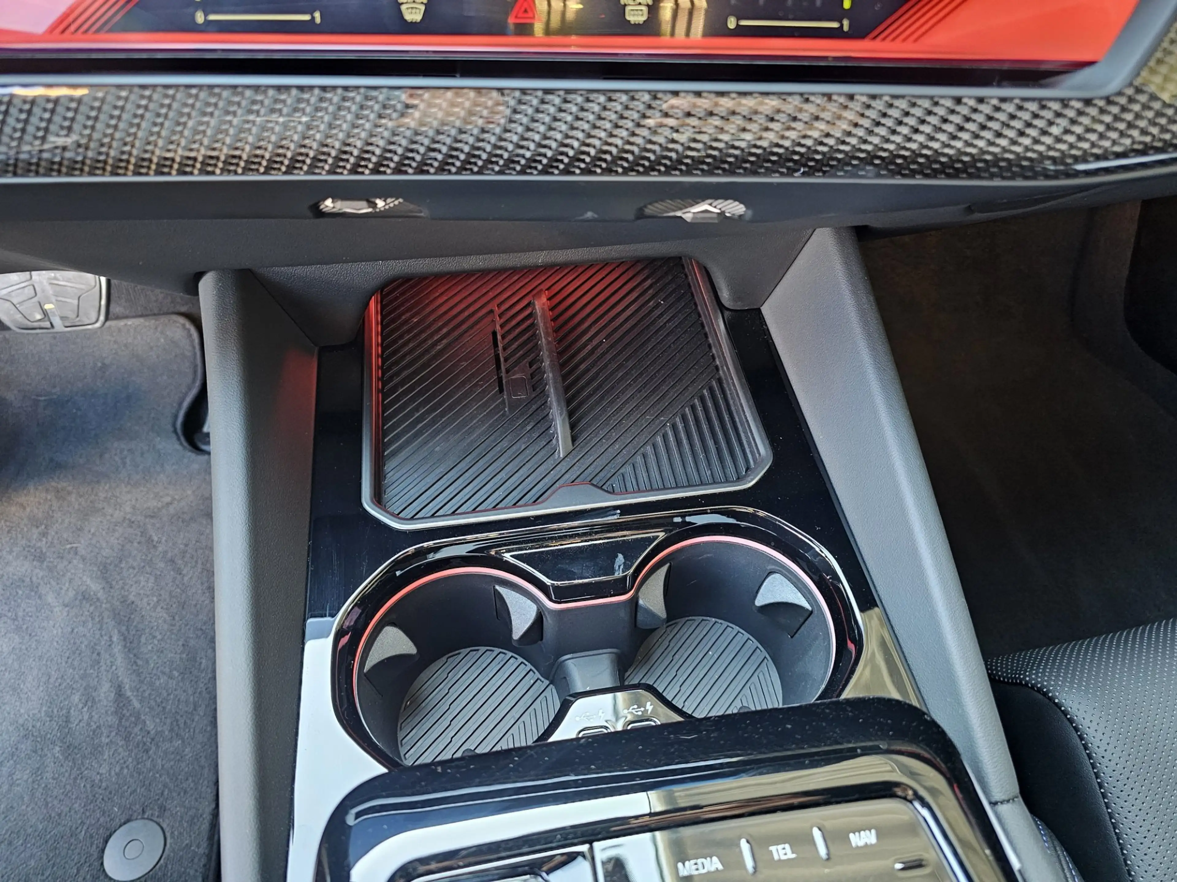 BMW i5 M60 xDrive — photo 14