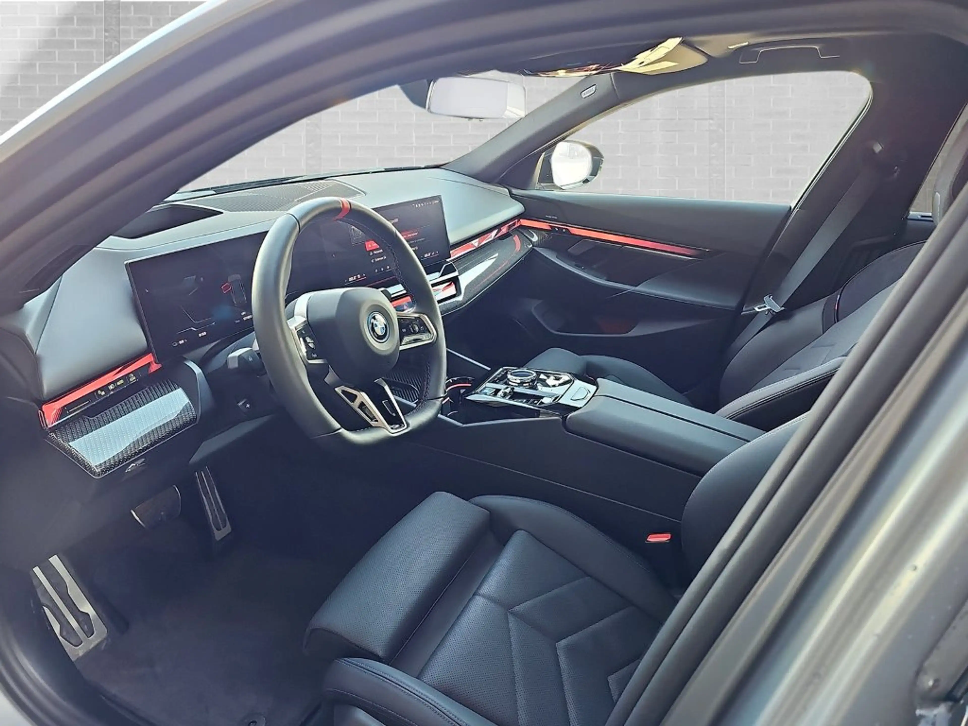 BMW i5 M60 xDrive — photo 3