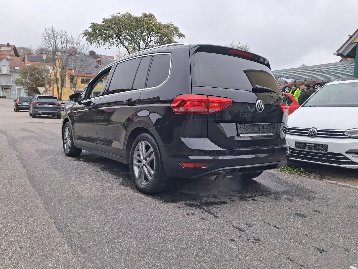 Volkswagen Touran 1.4 TSI DSG Highl. LED+NAVI+PDC+LEDER+AHK Schwarz - 2