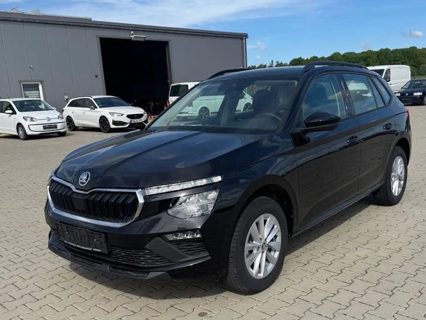 Skoda Kamiq Essence   Led.Virtuell  5Jahre Garantie Schwarz - 1
