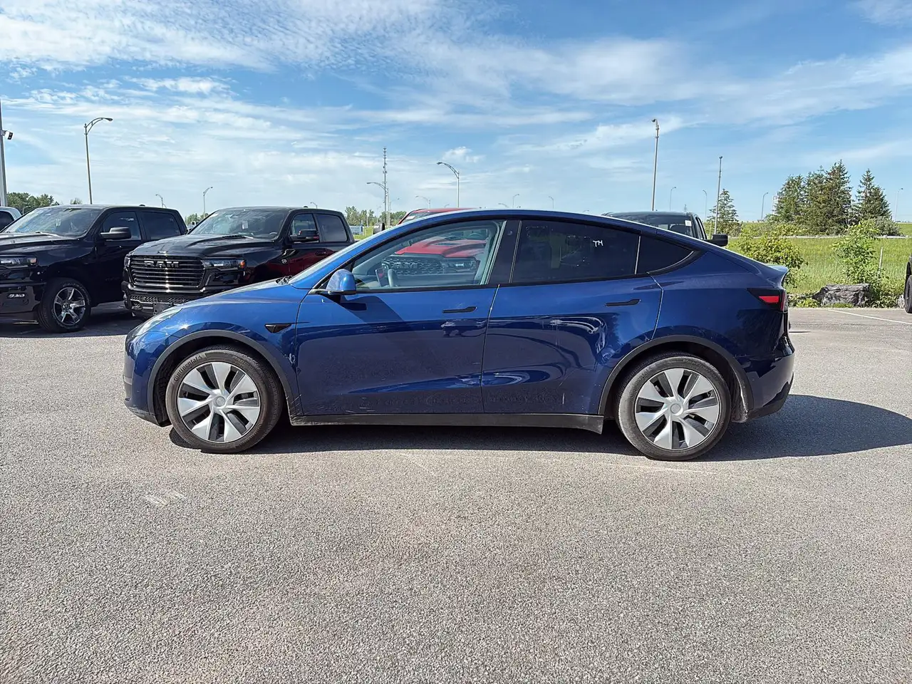 Tesla Model Y снимка Tesla Model Y