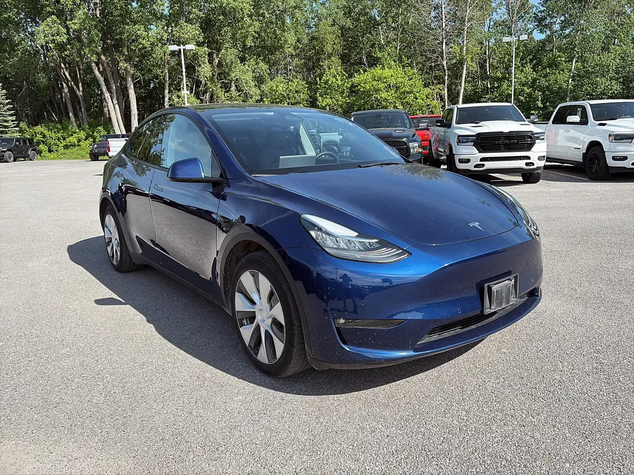 Tesla Model Y снимка Tesla Model Y