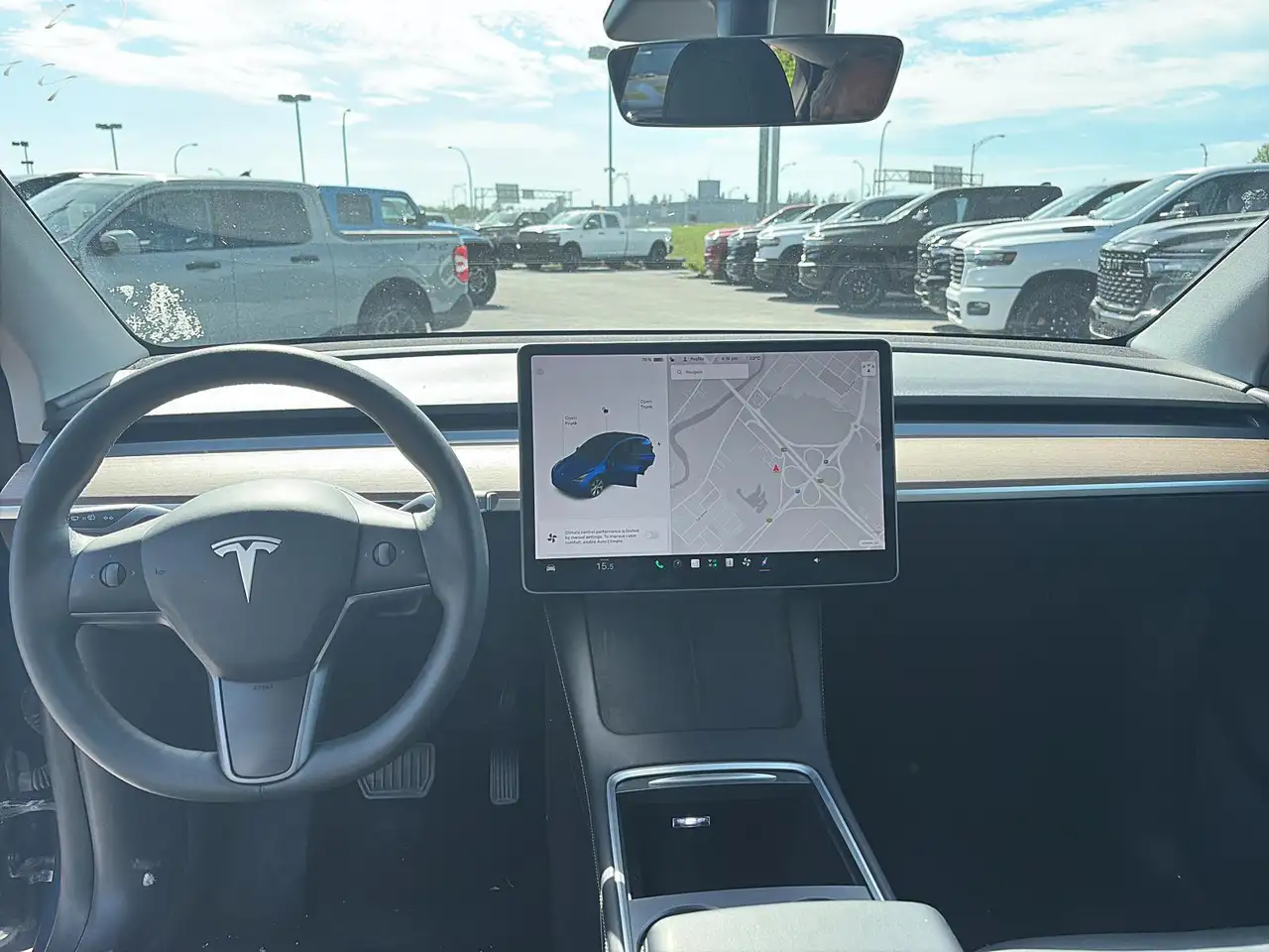 Tesla Model Y снимка Tesla Model Y
