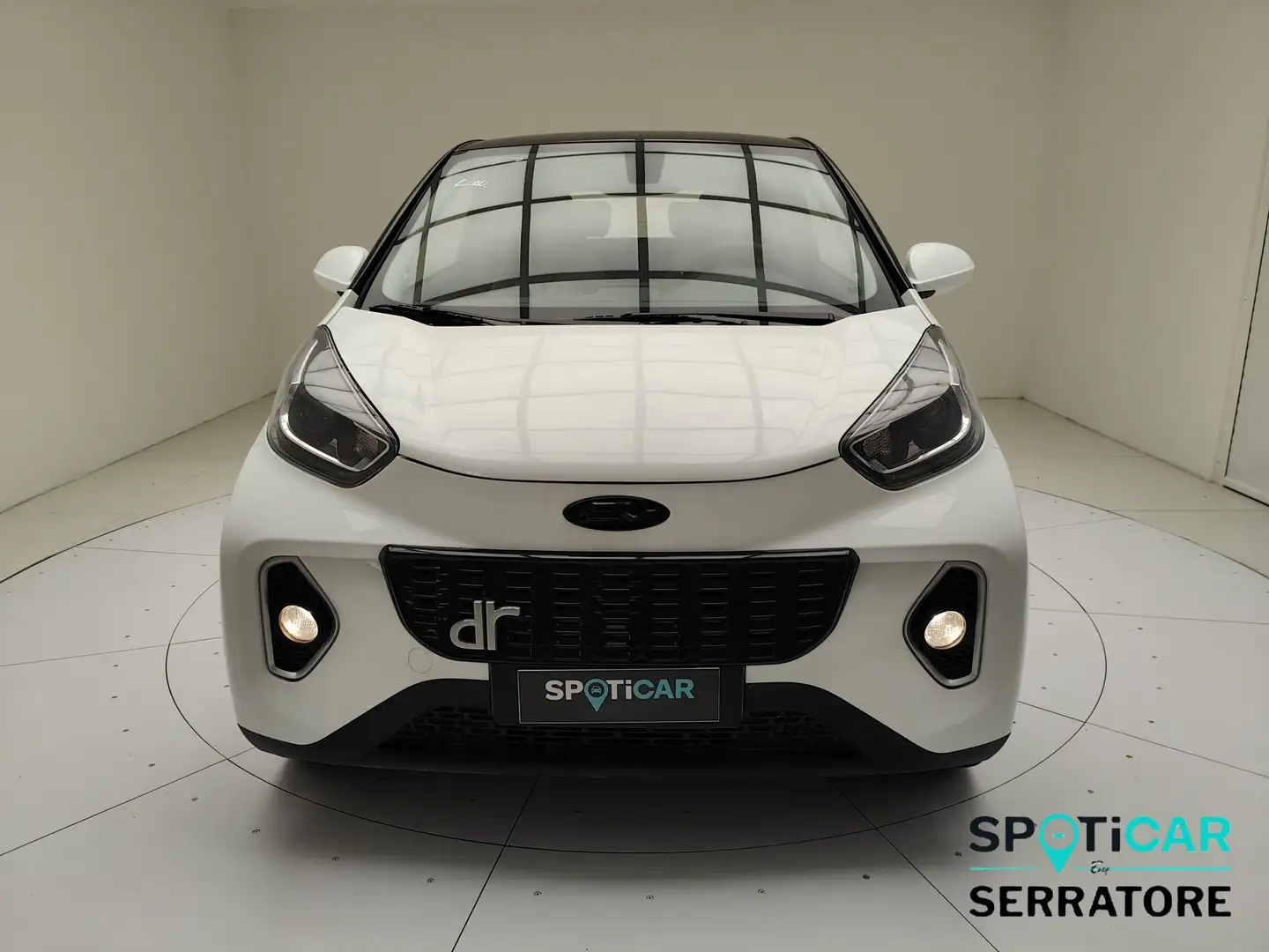 DR Automobiles DR1 Full Eletric Weiß - 2