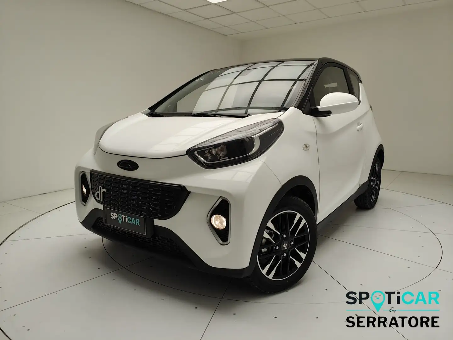 DR Automobiles DR1 Full Eletric Weiß - 1
