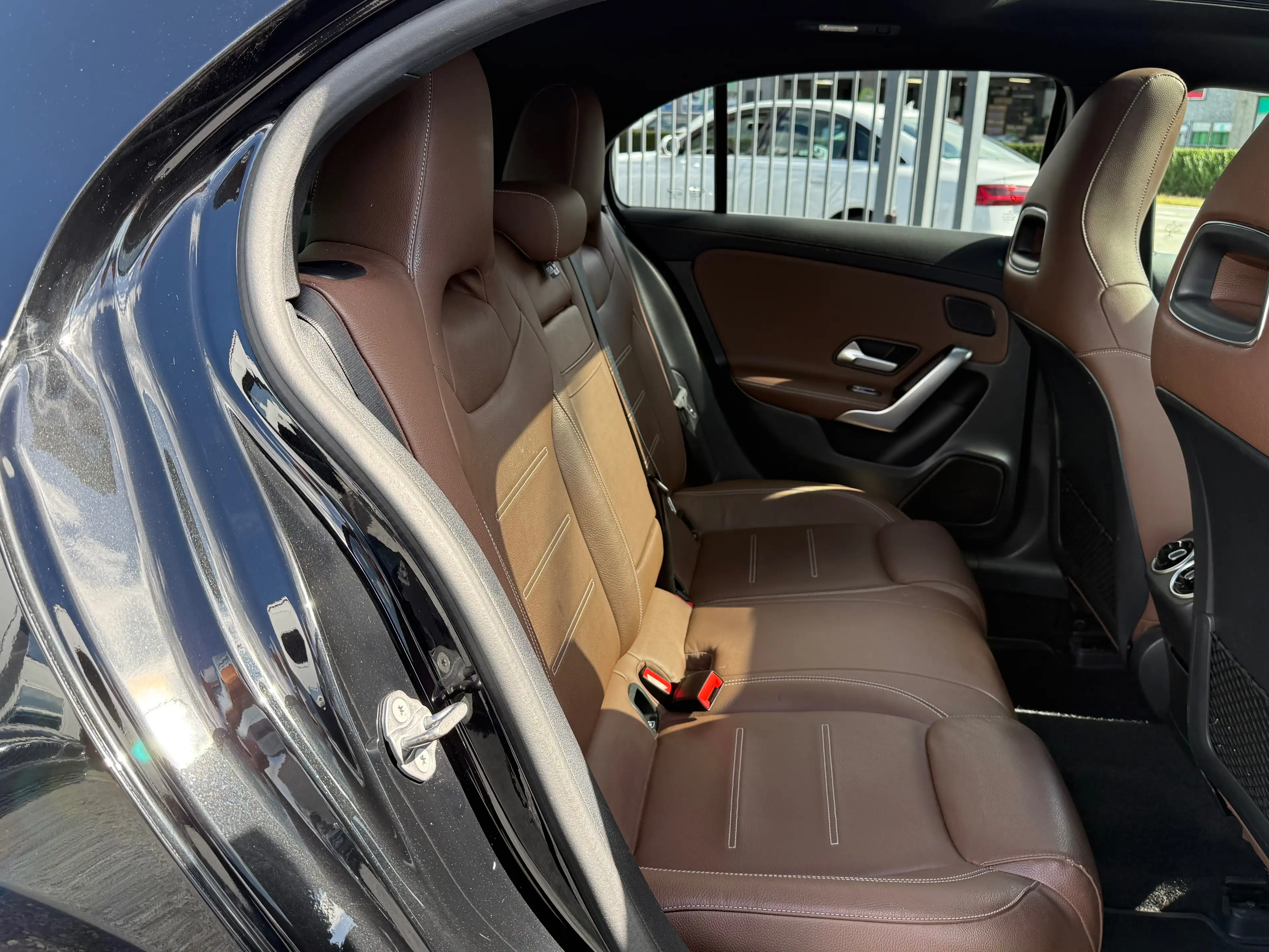 Mercedes-Benz A 180 d Autom. Panorama Leder DAB+ Camera — photo 11