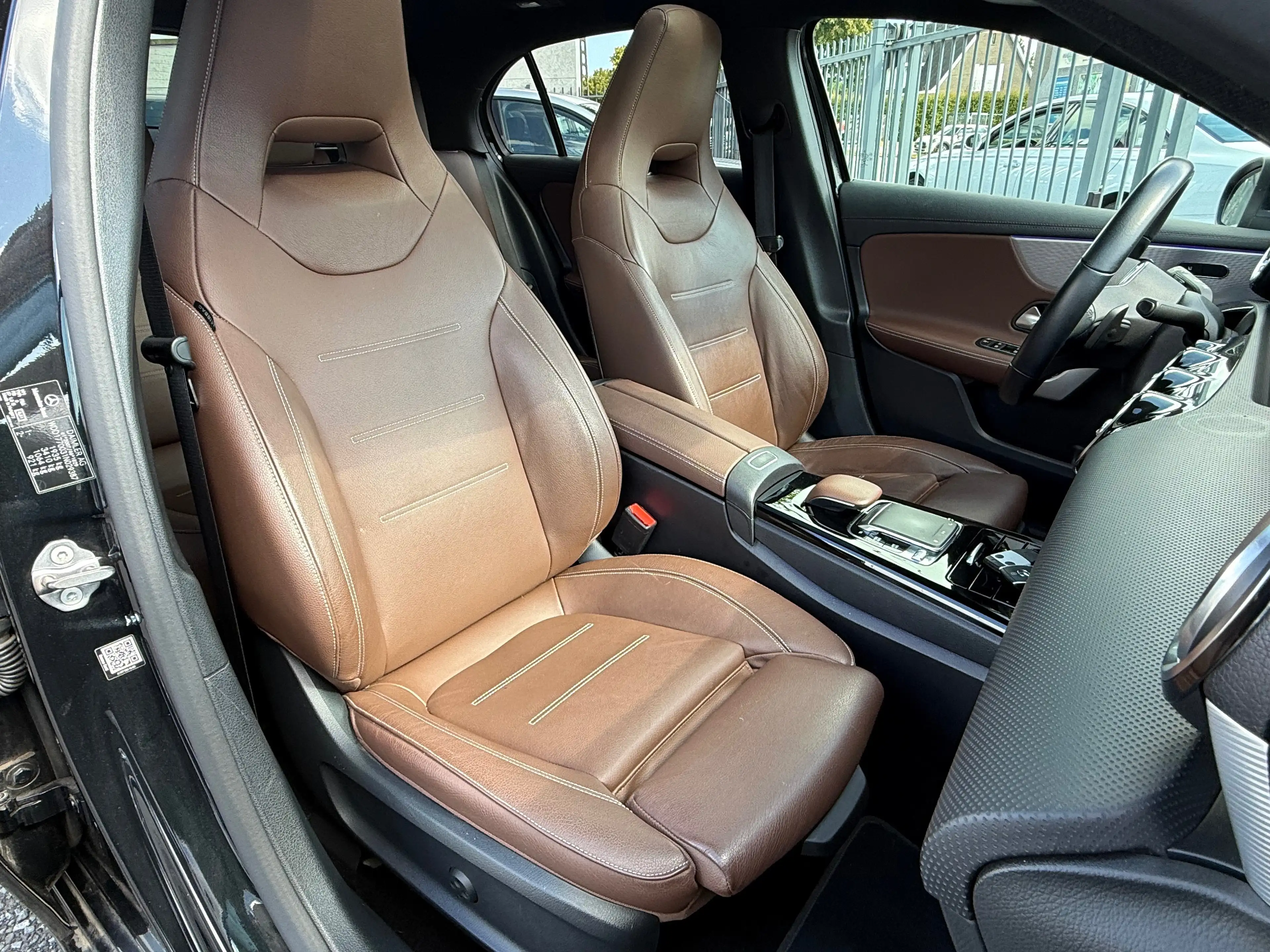 Mercedes-Benz A 180 d Autom. Panorama Leder DAB+ Camera — photo 6