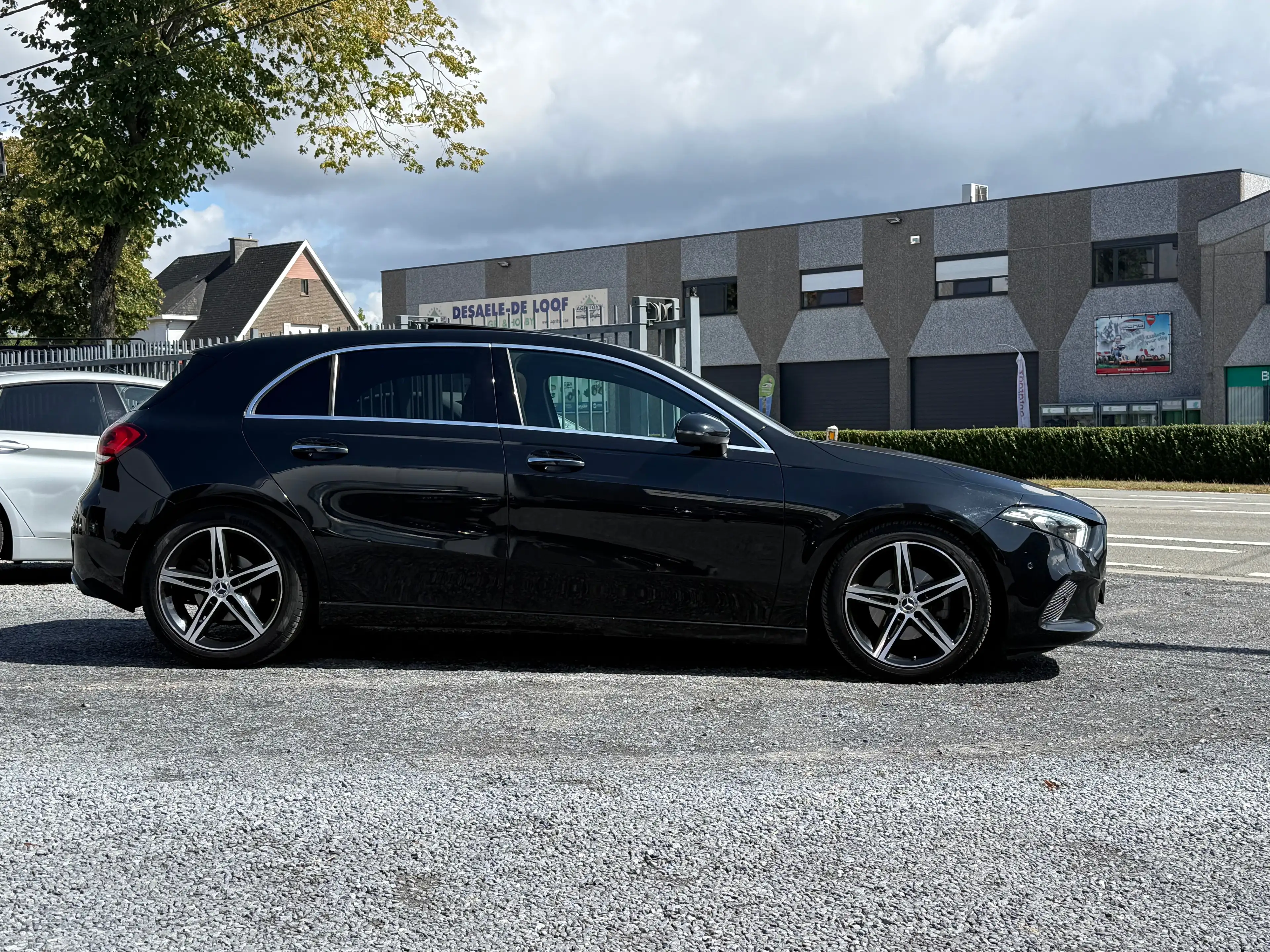 Mercedes-Benz A 180 d Autom. Panorama Leder DAB+ Camera — photo 2