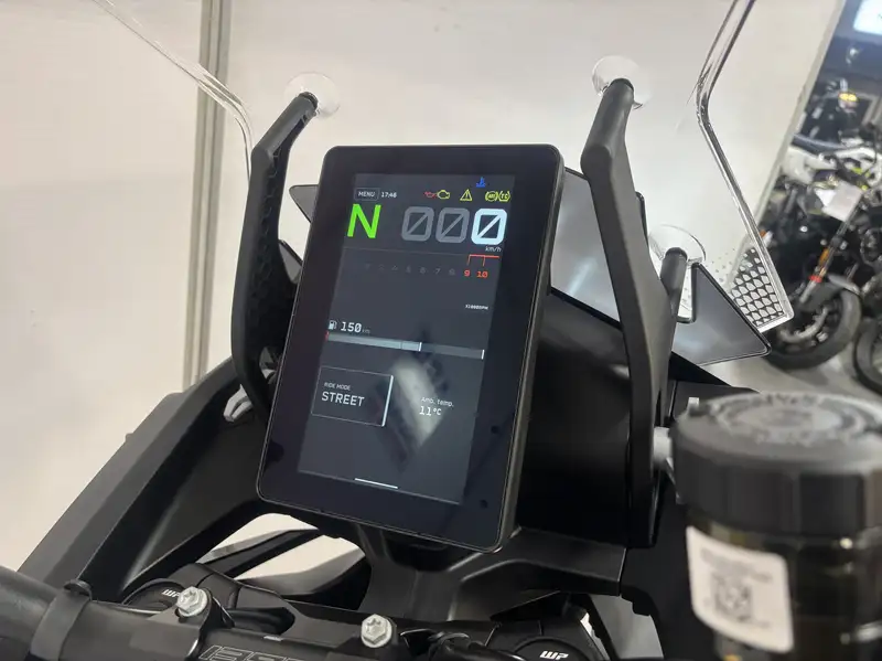 KTM 1390 Super Adventure - foto 6