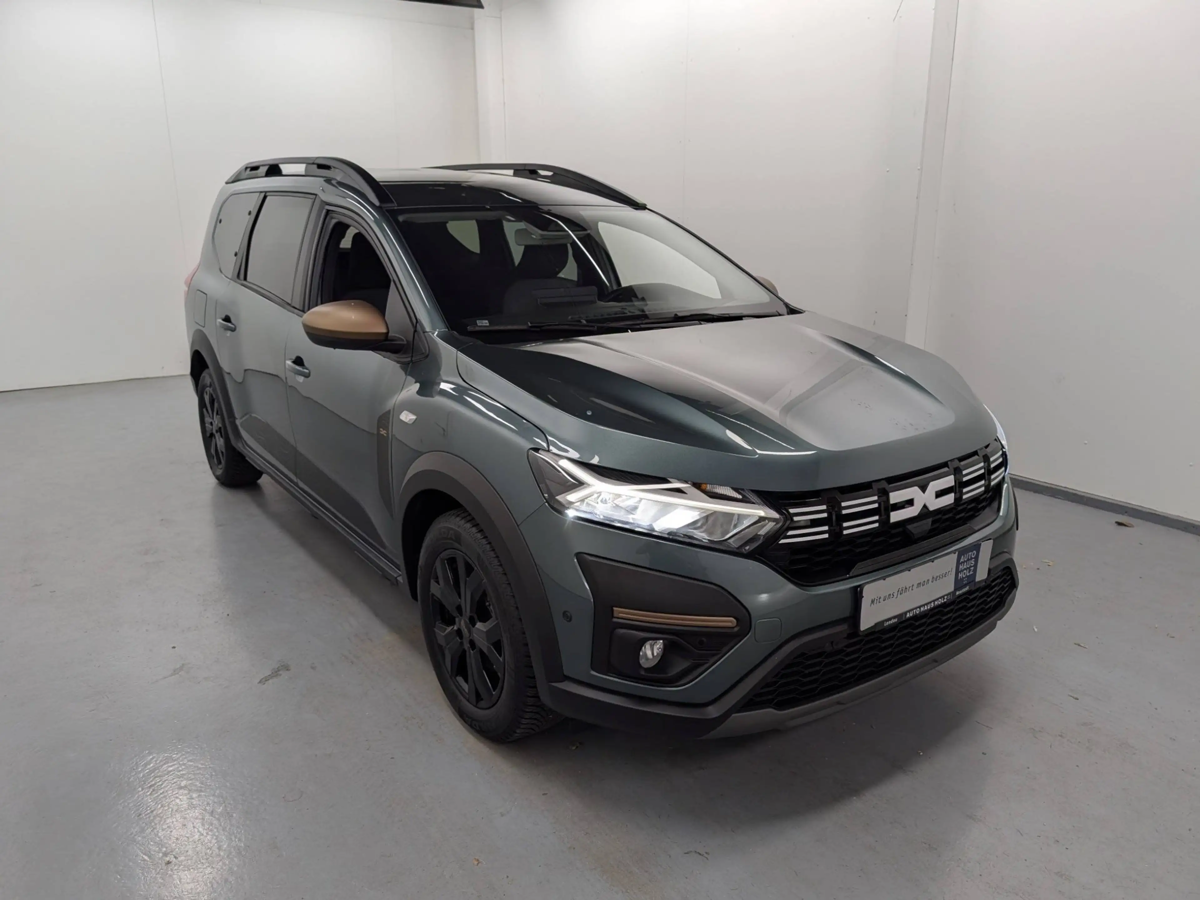 Dacia Jogger TCe 110 Extreme+ 7-Sitzer Navi SHZ — photo 5