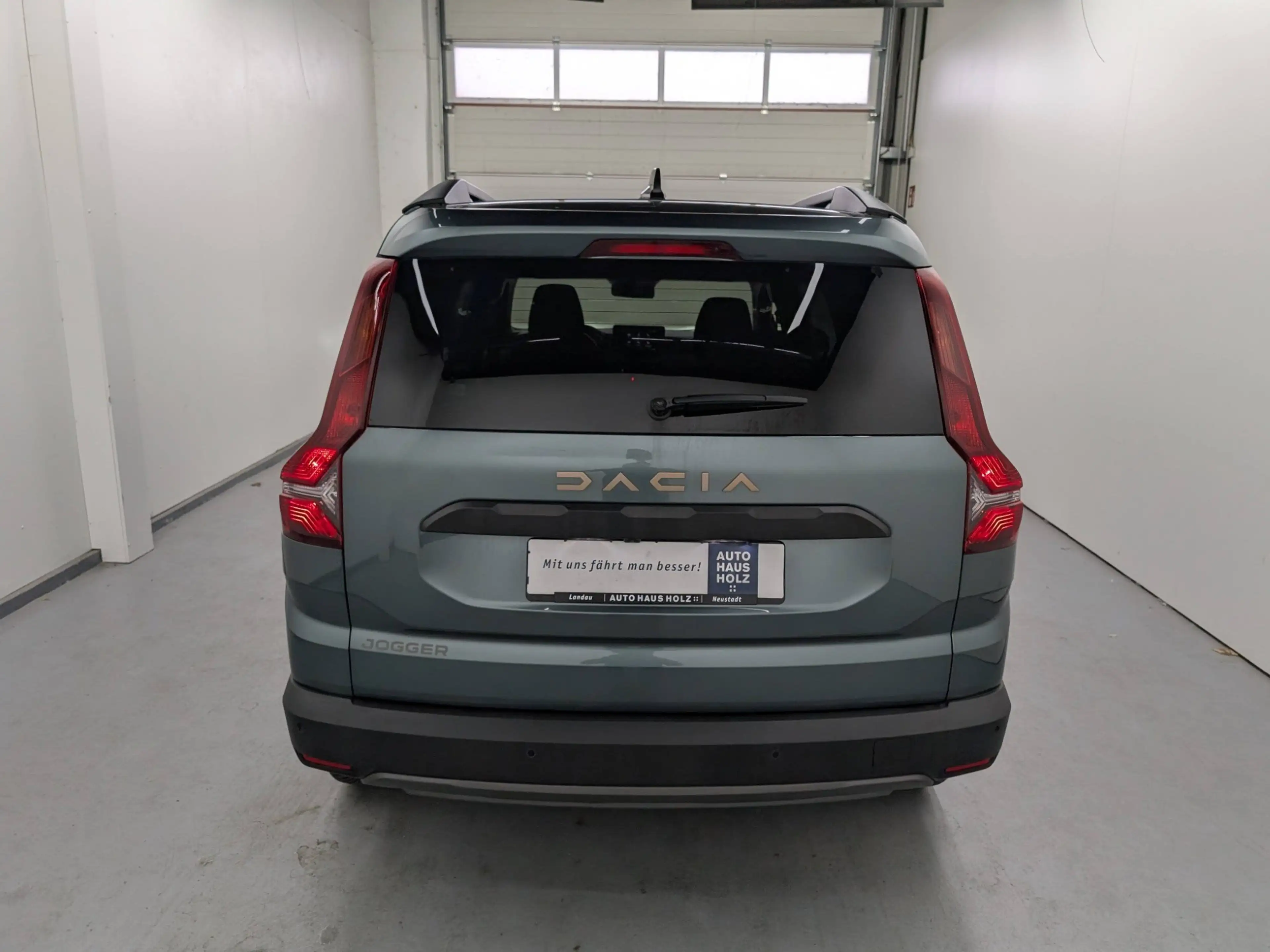 Dacia Jogger TCe 110 Extreme+ 7-Sitzer Navi SHZ — photo 3