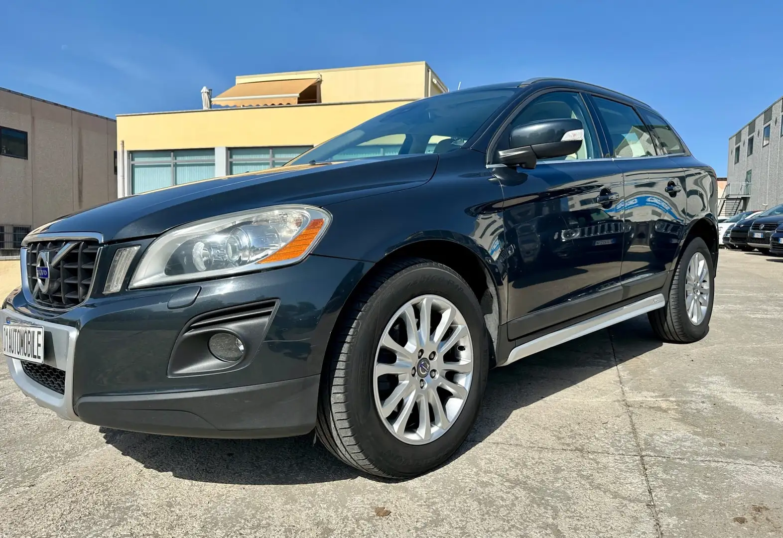 Volvo XC60 XC60 2.4 D 163 CV AWD Geartronic Summum Szary - 1