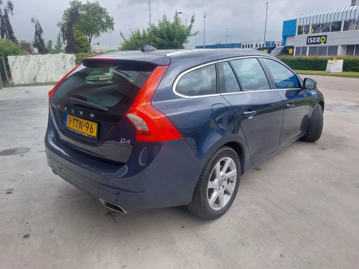 Volvo V60 2.0 D4 Summum Leer Navigatie LMV Blauw - 2