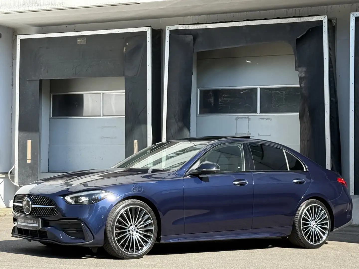Mercedes-Benz C 300 AMG LED MBUX Pano Head-Up Standheizu. 360° Bleu - 2