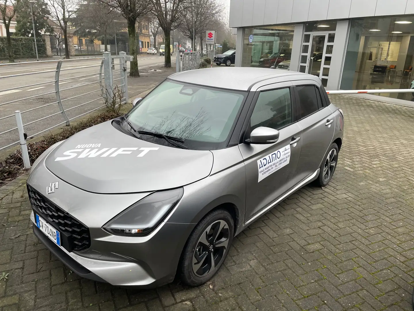 Suzuki Swift HYBRID 1.2h Top 2wd Grigio - 1