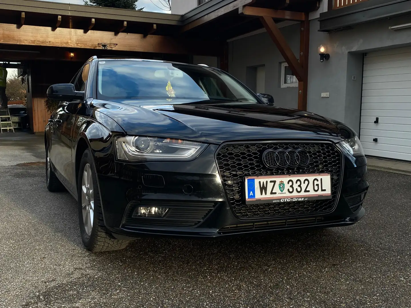 Audi A4 B8 Facelift Avant 2.0 TDI | Pickerl neu Schwarz - 1