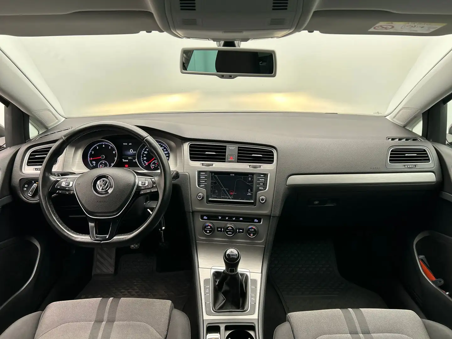 Volkswagen Golf 1.0 TSI Connected Series | Origineel NL | PDC | Tr Grijs - 2