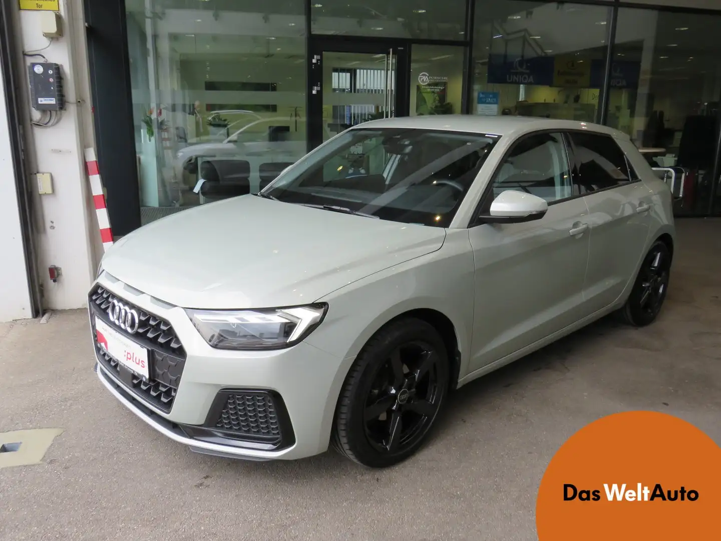 Audi A1 25 TFSI advanced Silber - 1