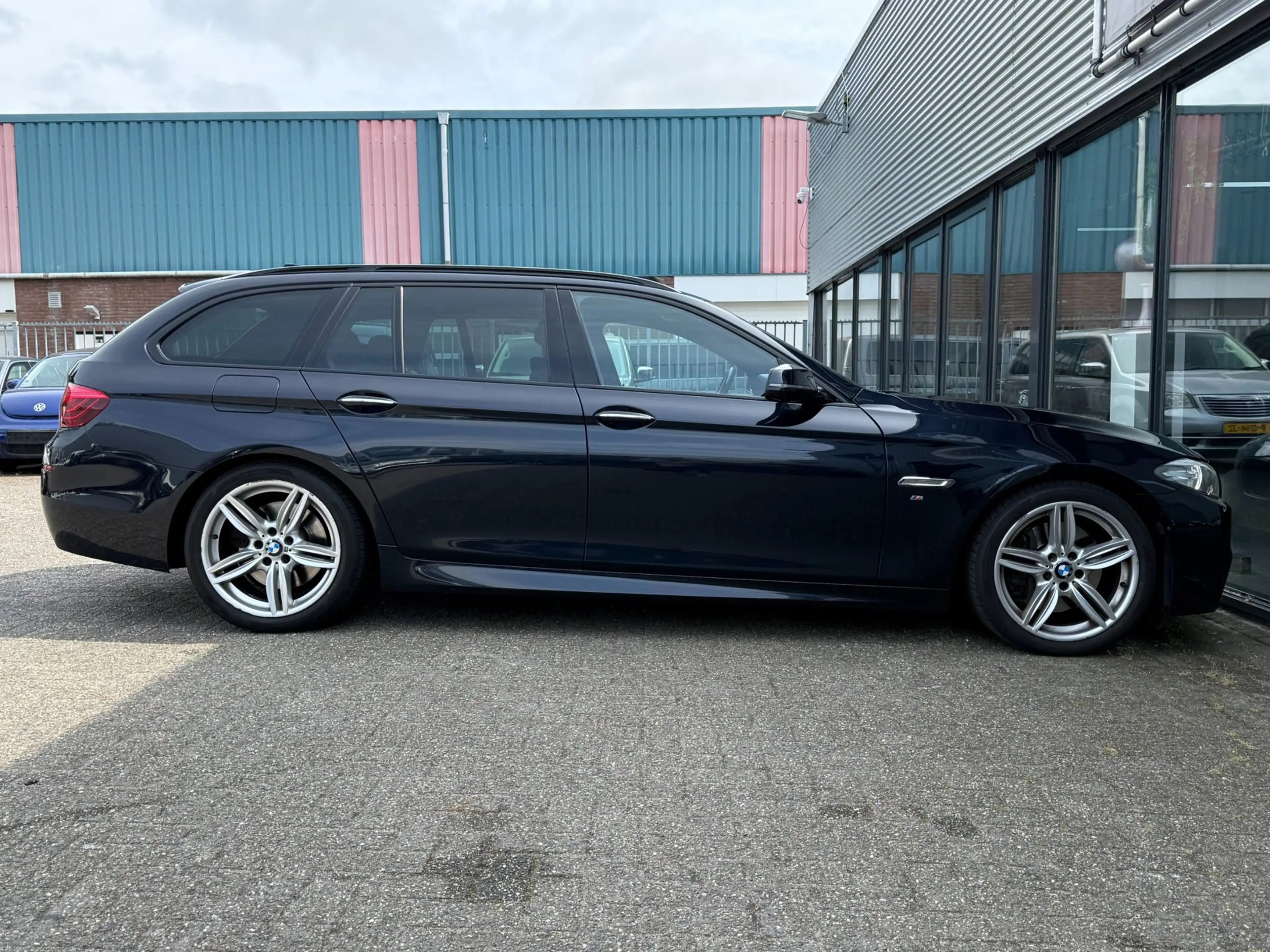 BMW 535 5-serie Touring 535xd High Executive M-PAKKET/PANO — photo 7