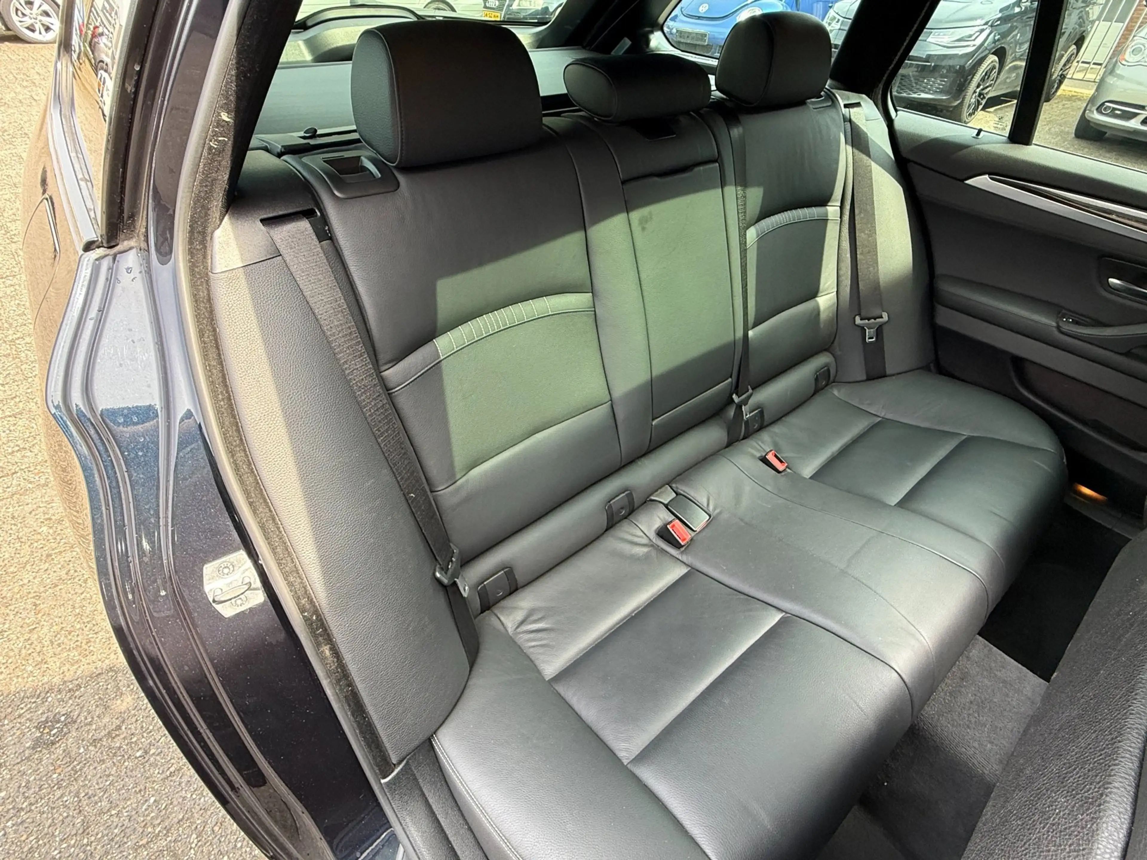 BMW 535 5-serie Touring 535xd High Executive M-PAKKET/PANO — photo 13