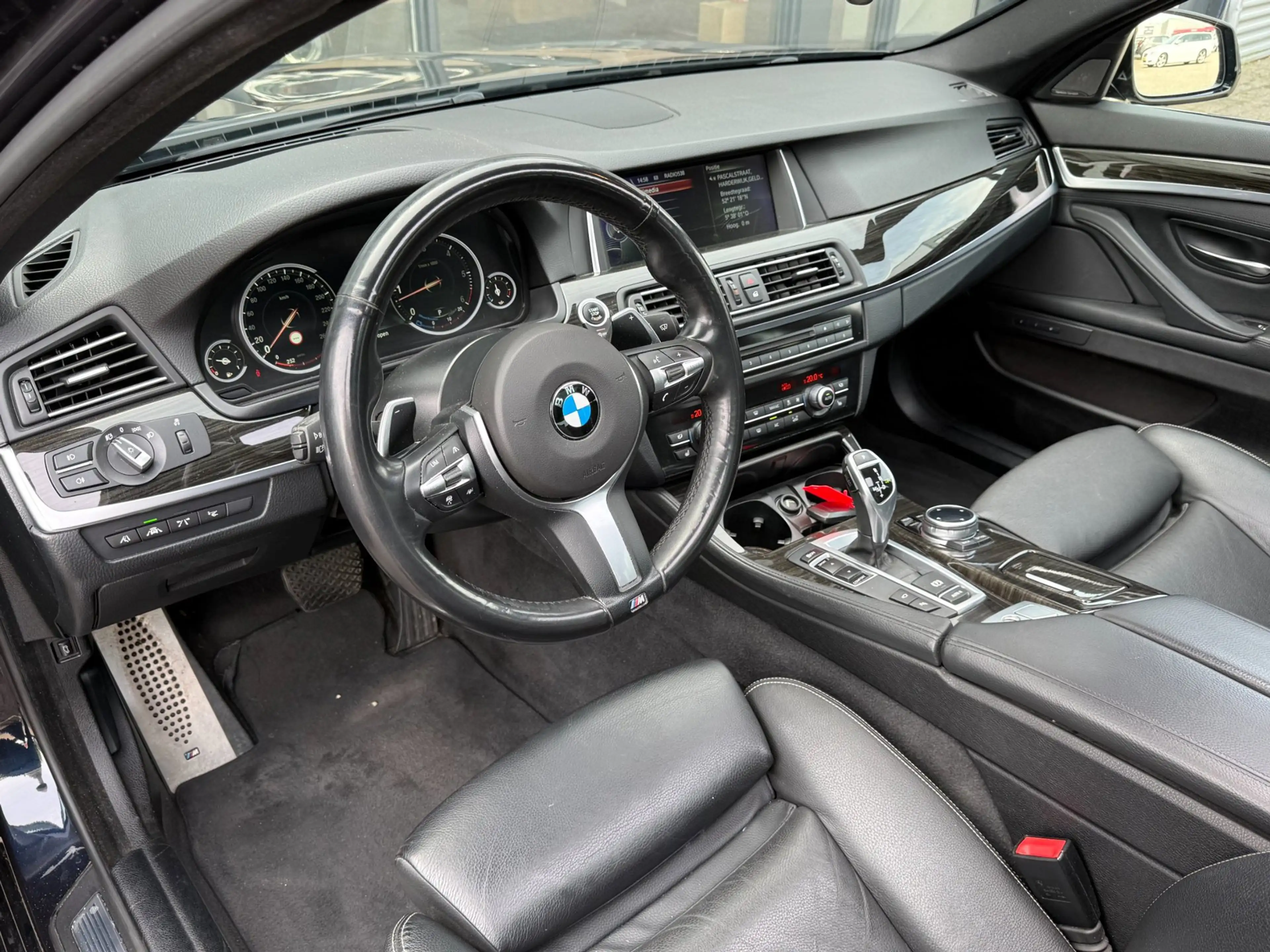 BMW 535 5-serie Touring 535xd High Executive M-PAKKET/PANO — photo 10