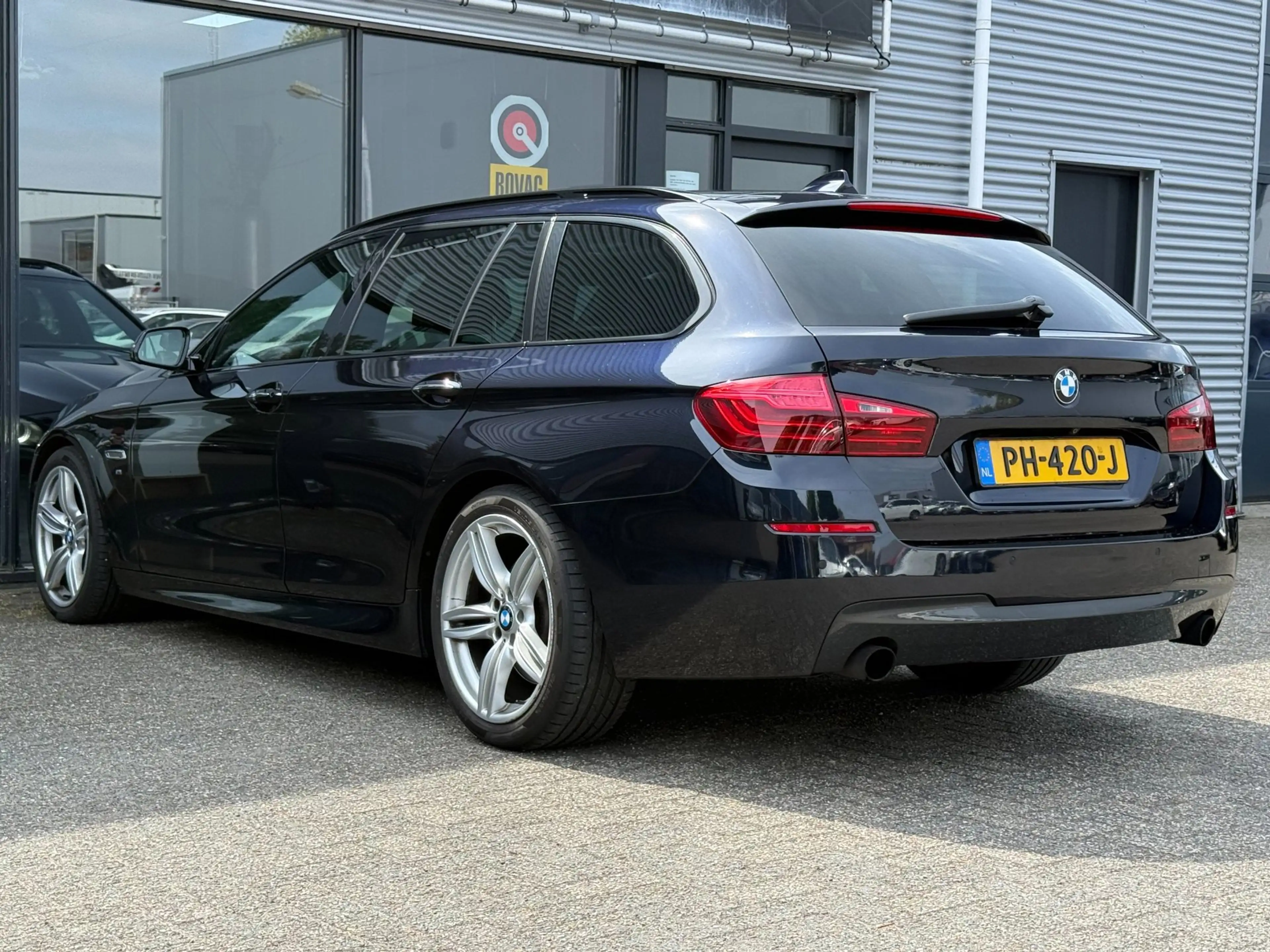 BMW 535 5-serie Touring 535xd High Executive M-PAKKET/PANO — photo 4