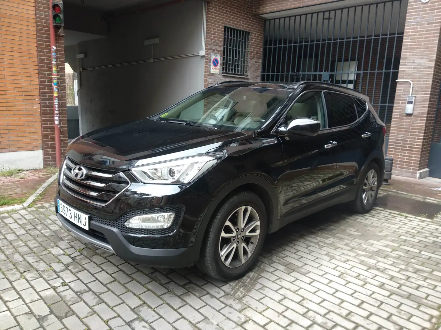Hyundai SANTA FE Santa Fe 2.2CRDi 4x4 Tecno 7s Tecno Černá - 2