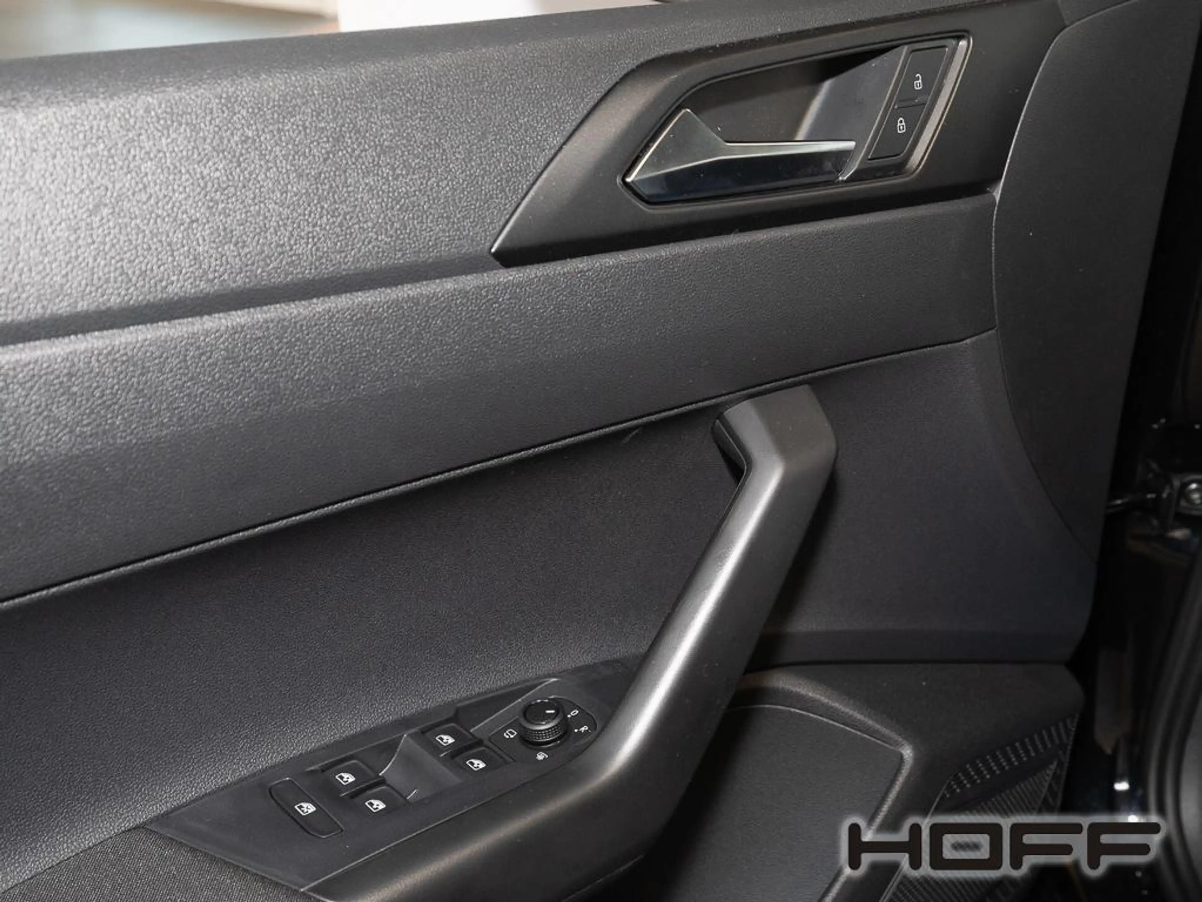 Volkswagen Taigo 1.0 TSI KURZZULASSUNG — photo 5