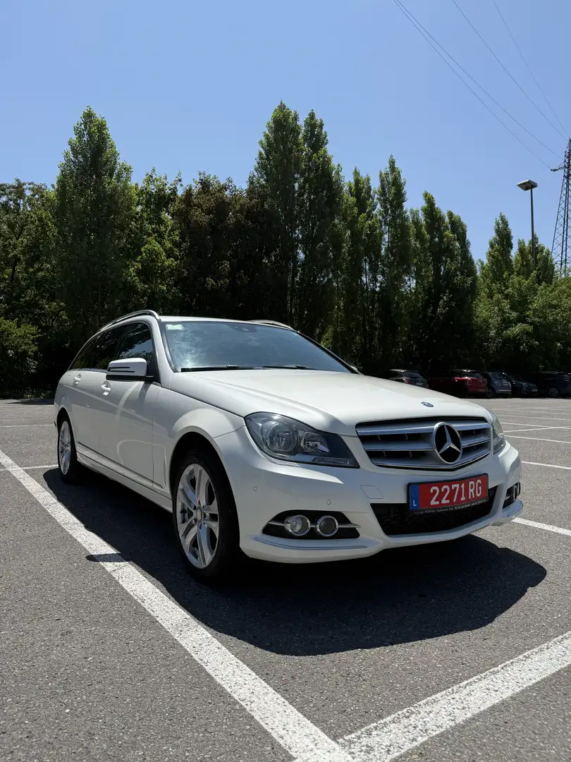 Mercedes-Benz C 220 T CDI DPF (BlueEFFICIENCY) Avantgarde - 2