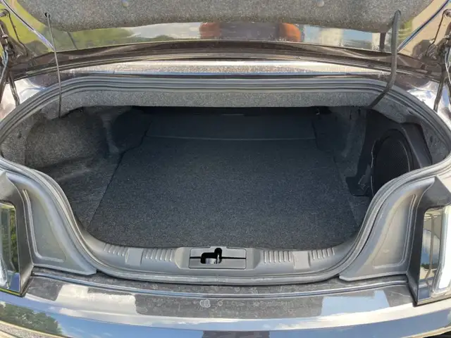 Ford Mustang GT V8 Convertible Cabrio California Edition Ansicht 18