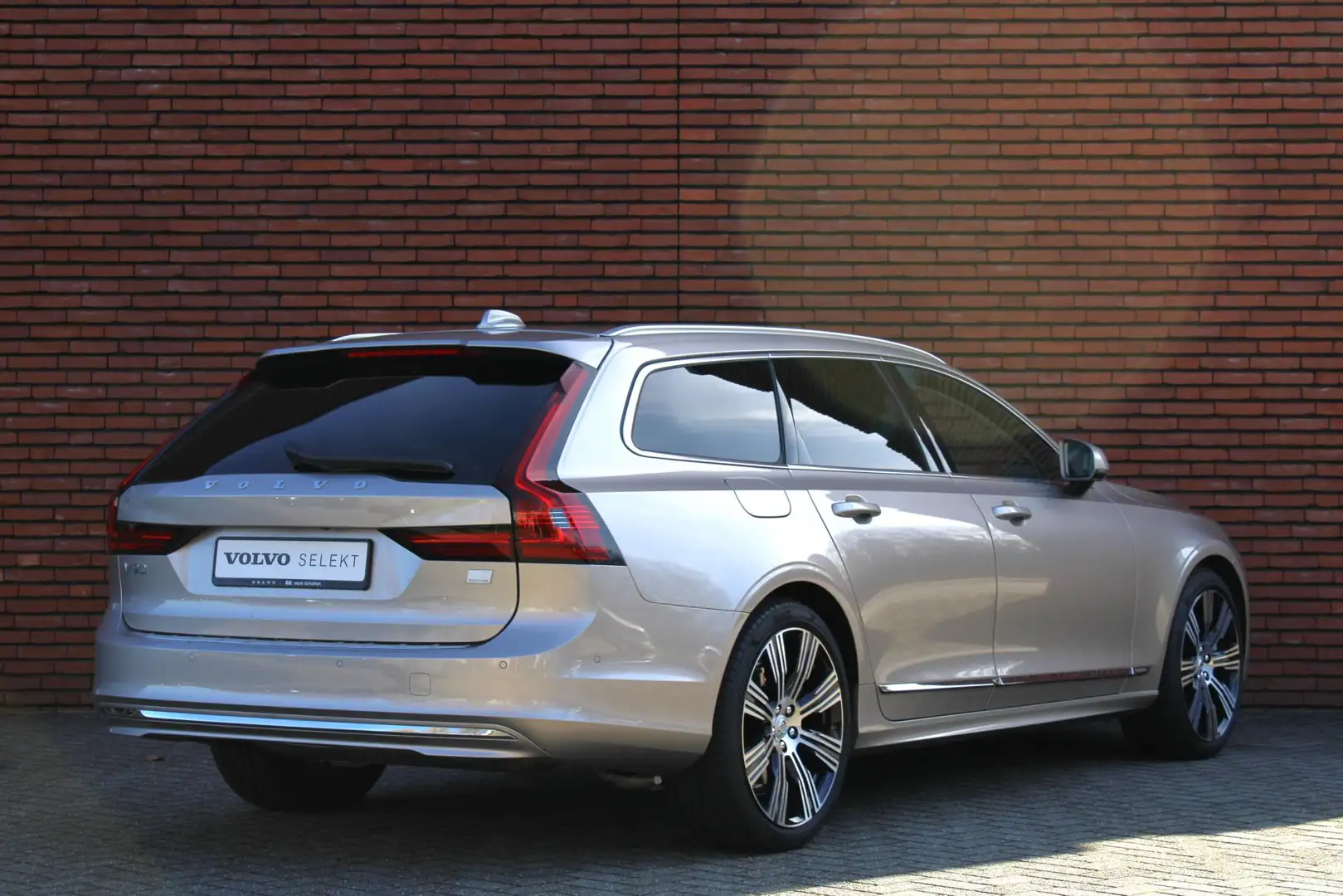 Volvo V90 T8 AWD AUT8 455PK Ultimate Bright, Adaptieve Cruis Beżowy - 2