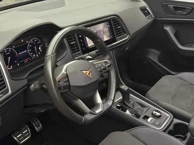 Cupra Ateca view 3