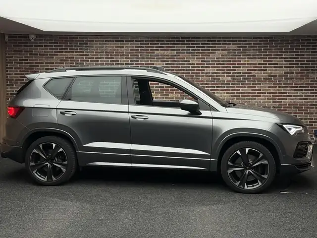 Cupra Ateca view 4