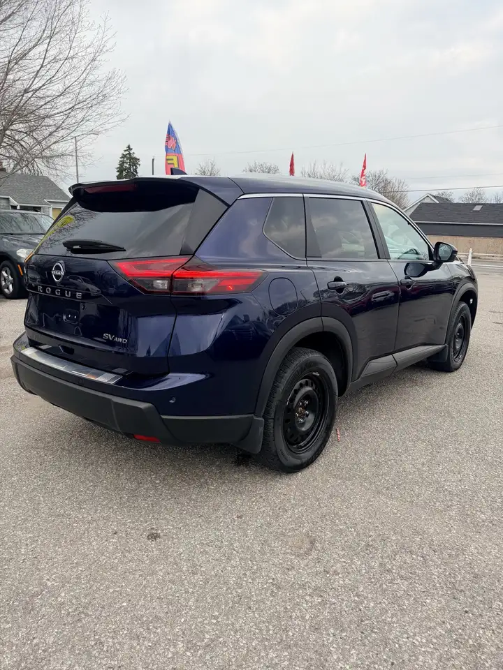 Nissan Rogue снимка Nissan Rogue