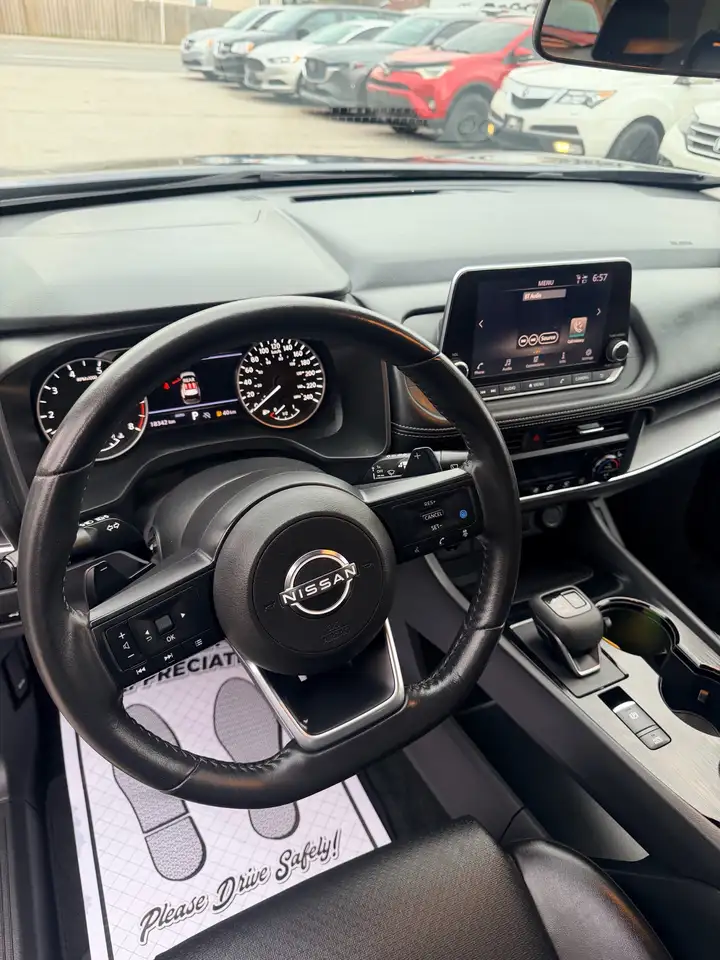 Nissan Rogue снимка Nissan Rogue