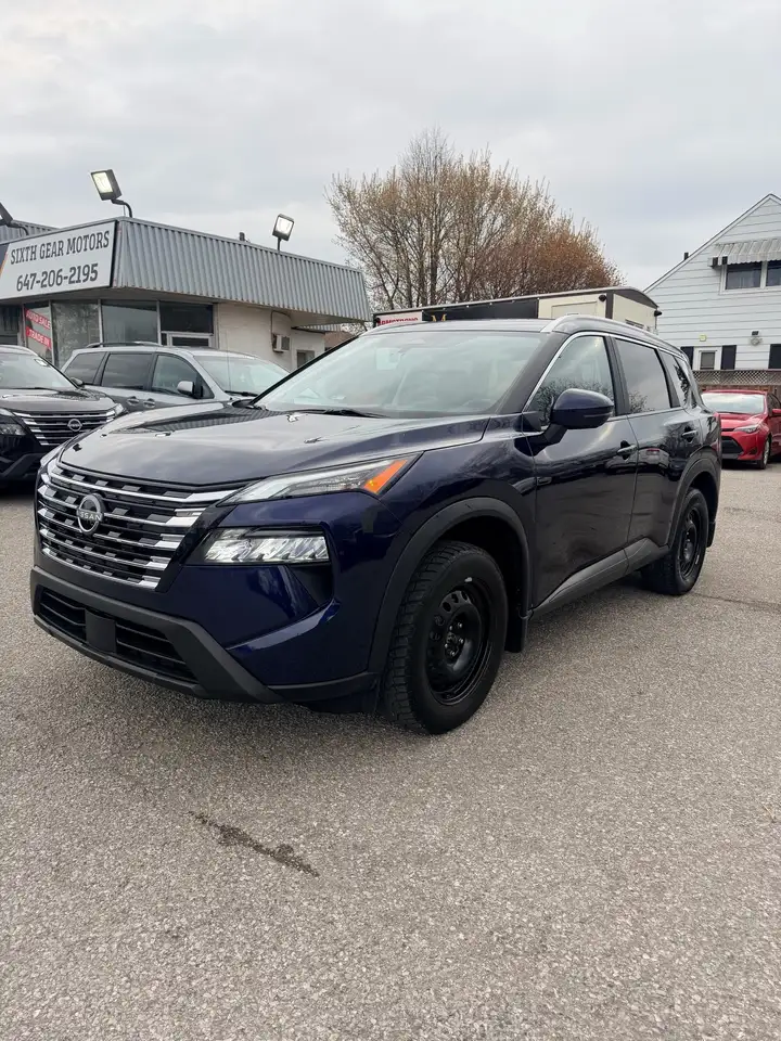 Nissan Rogue снимка Nissan Rogue