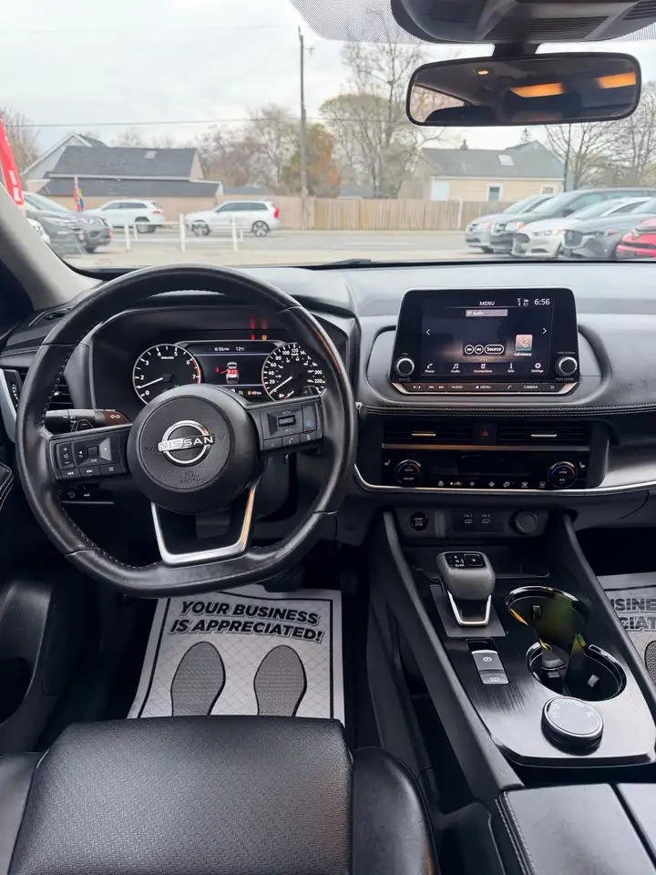 Nissan Rogue снимка Nissan Rogue