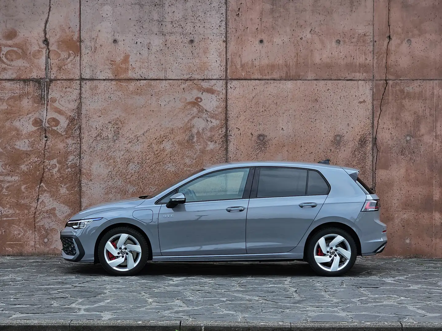 Volkswagen Golf GTE 1.5 e-Hybrid DSG**5500km**btw wagen nieuwstaat!! Grijs - 2