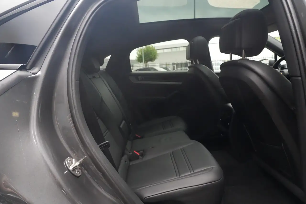 Porsche Cayenne Coupé 3.0 S E-Hybrid 520PK Pano SportChrono, миниатюра 29