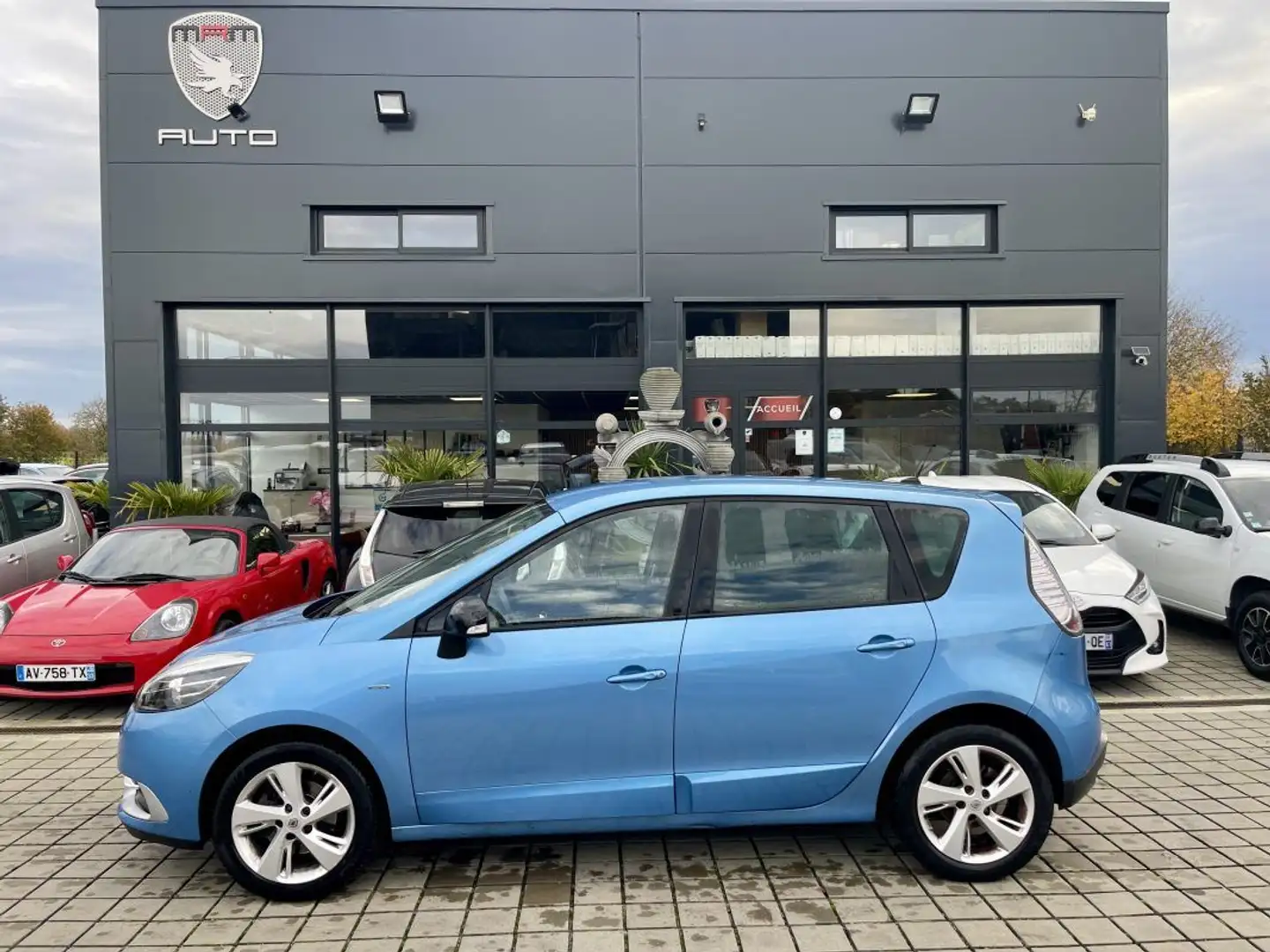 Renault Scenic SCENICIII 1.2 TCe 115ch energy LILITED Life 2015 Bleu - 1