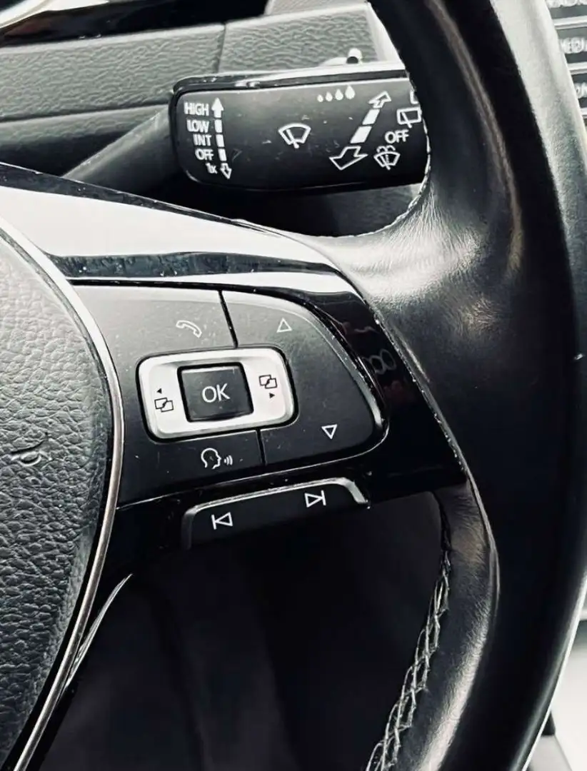 Volkswagen Passat 1.6 TDI (BlueMotion Technology) DSG Comfortline - 1