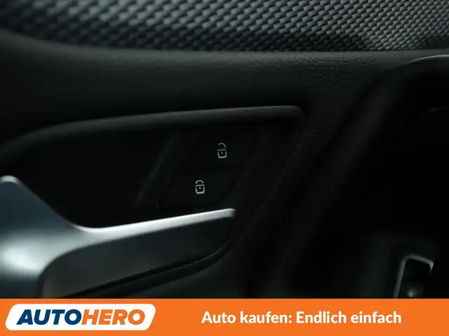 Mercedes-Benz A-Class view 26