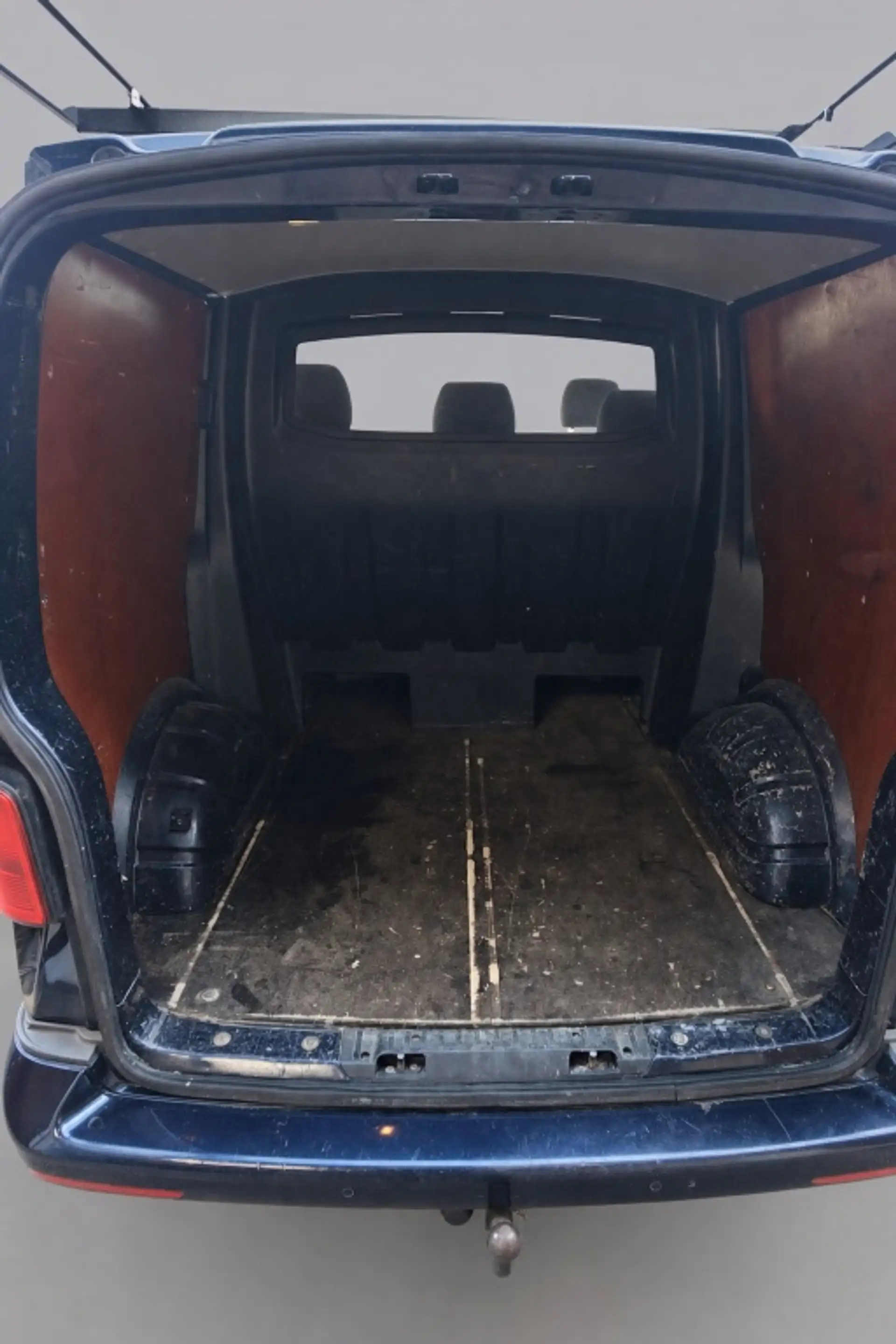 Volkswagen Transporter 2.0 TDI L1H1T800TrDC — photo 13