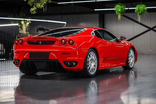 Ferrari 4.3 V8 F1 Btw auto, (€ 144.586,78 Ex B.T.W) Eerste