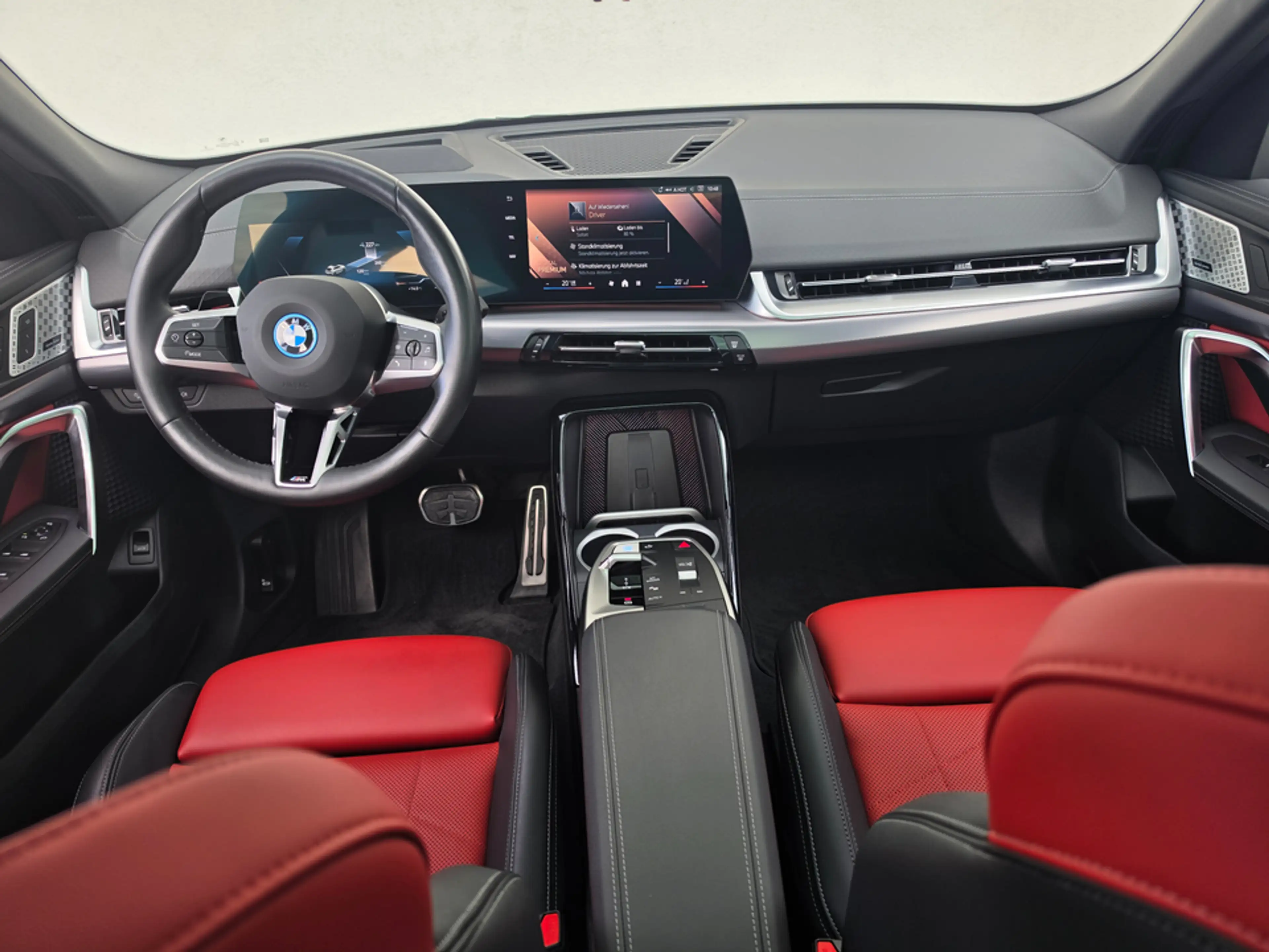 BMW iX2 ix2 xDrive30 M SportpaketPro Pano Head-Up DAPro — photo 18