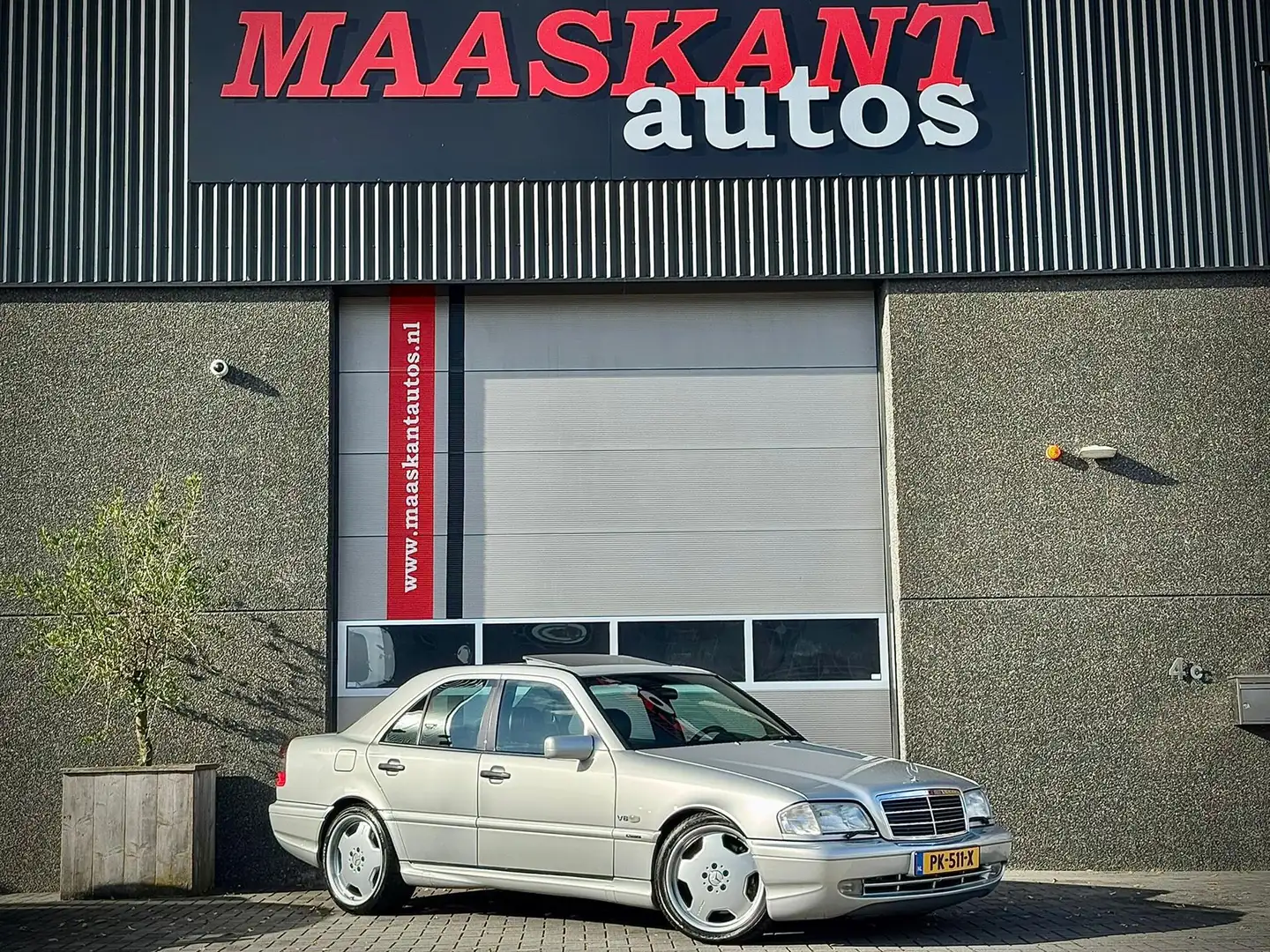 Mercedes-Benz C 43 AMG V8 / W202 / Sunroof / Bose / €26860 EX BTW/ ONLY 6 Grijs - 2