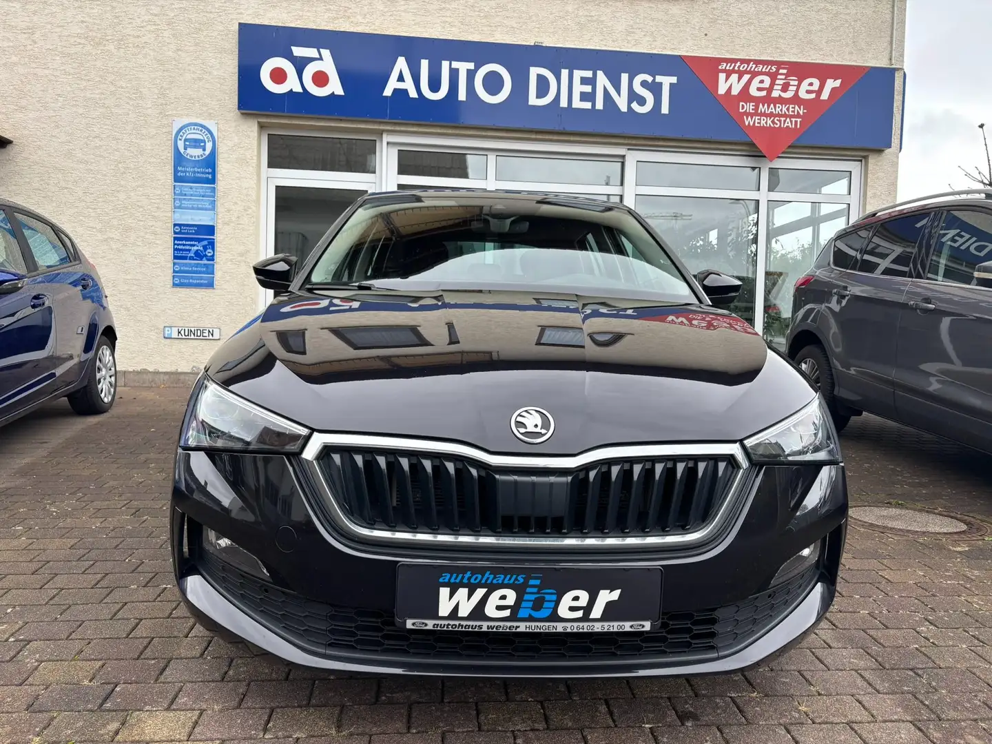 Skoda Scala Ambition 1.5*DSG*CARPLAY*SITZHEIZ*PARKPIL.*LED*ACC Schwarz - 2