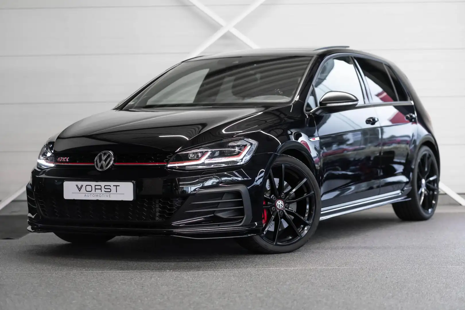 Volkswagen Golf GTI 2.0 TSI TCR Pano Dsg Dynaudio Noir - 1